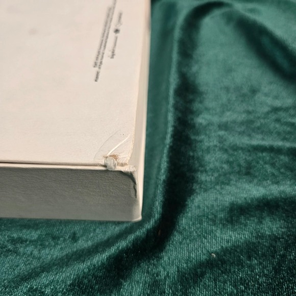 BTS BE Deluxe Edition CD Album Box Set and Shutterfly Book - Picture 8 of 12